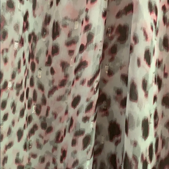 Beautiful Talbots shimmer blouse - small - Picture 2 of 7